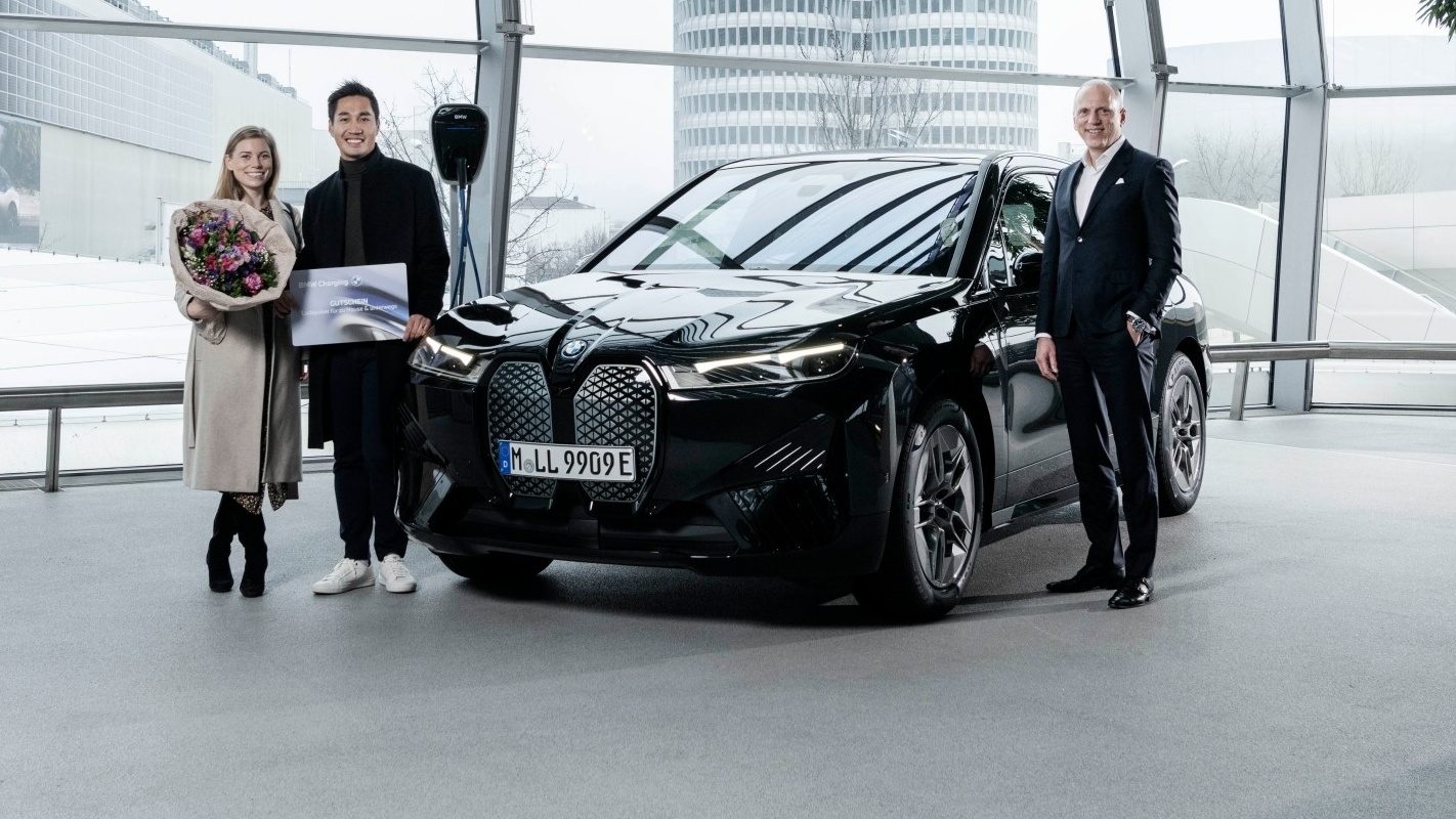 BMW oslavuje dodanie miliónteho elektrifikovaného vozidla